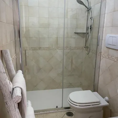 Oda ve Kahvaltı Signorile